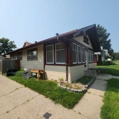 Home For Sale in Aberdeen, South Dakota