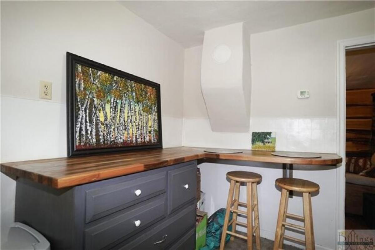 Picture of Home For Sale in Fromberg, Montana, United States