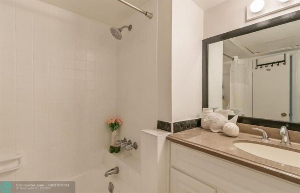 Picture of Home For Sale in Wilton Manors, Florida, United States