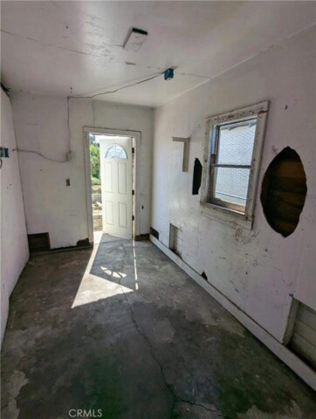 Picture of Home For Sale in Pomona, California, United States