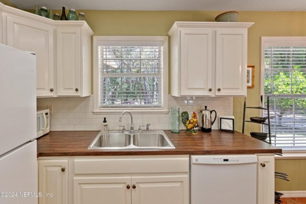 Picture of Home For Sale in Melrose, Florida, United States