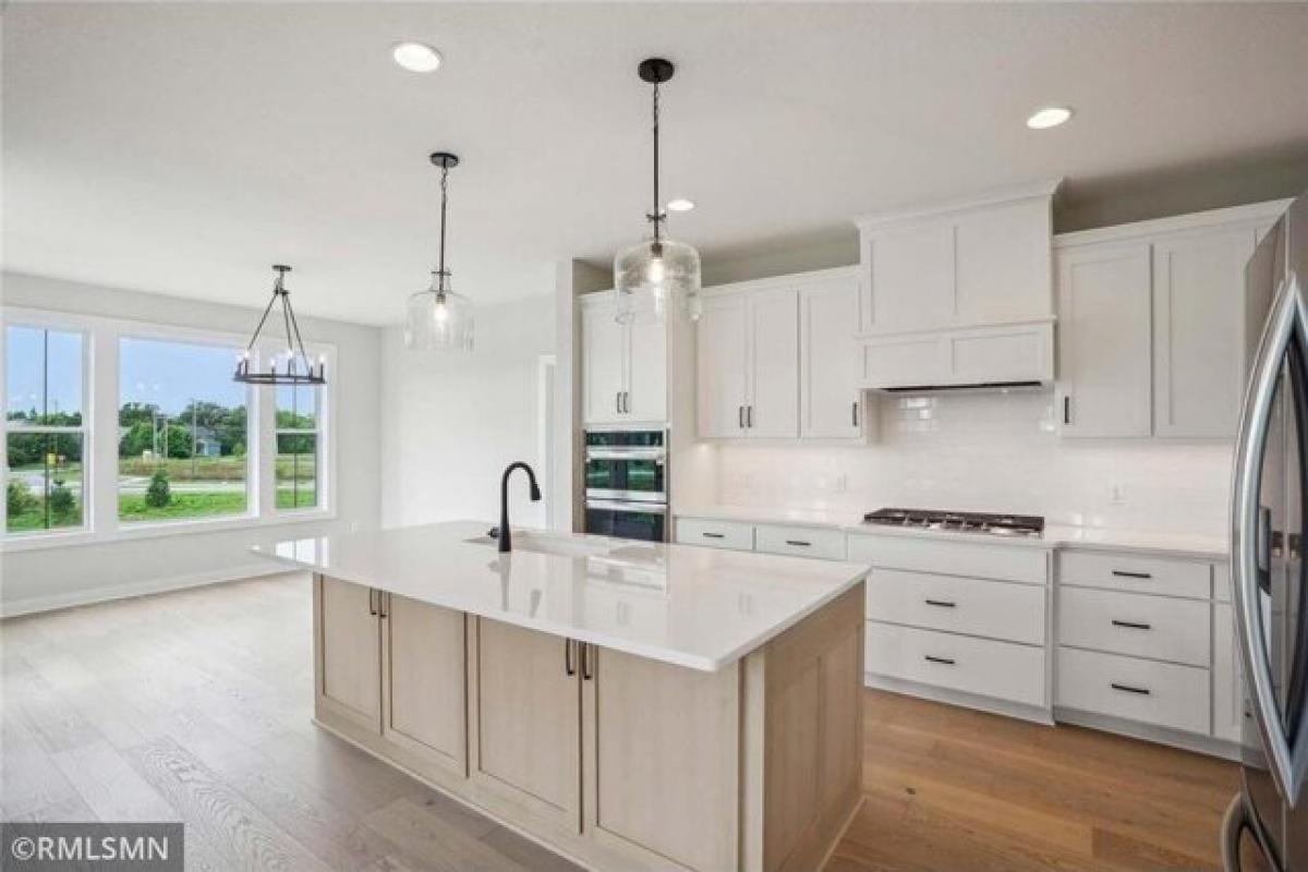 Picture of Home For Sale in Victoria, Minnesota, United States