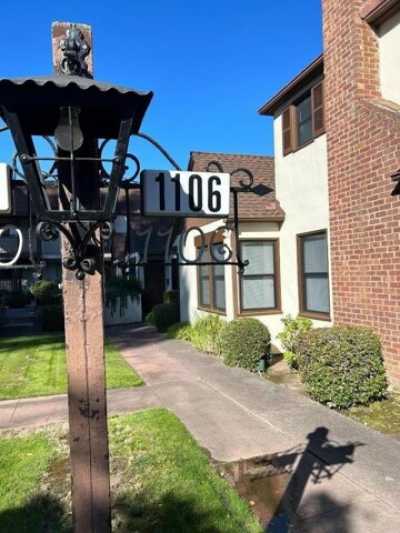 Apartment For Rent in Burlingame, California