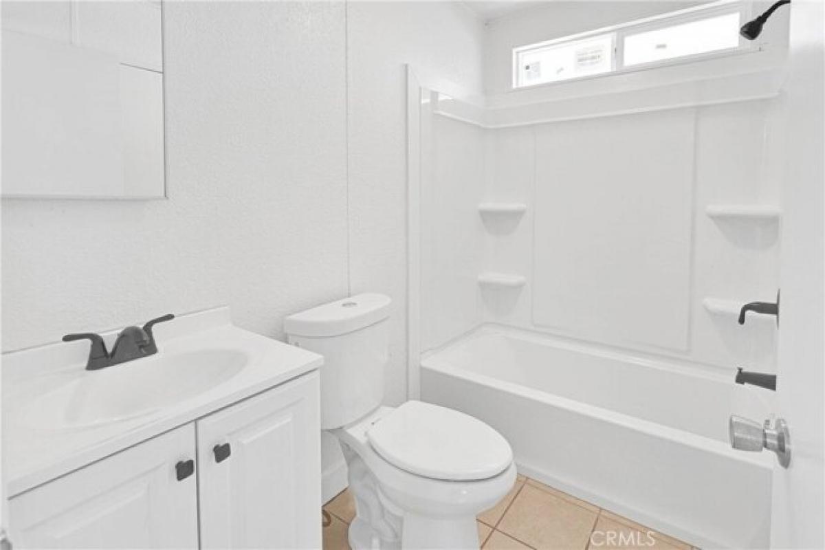 Picture of Home For Rent in Apple Valley, California, United States