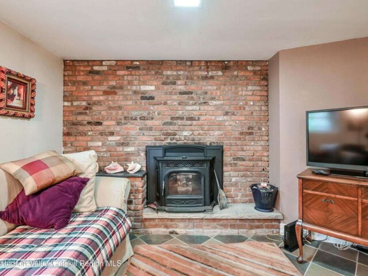 Picture of Home For Sale in Woodstock, New York, United States