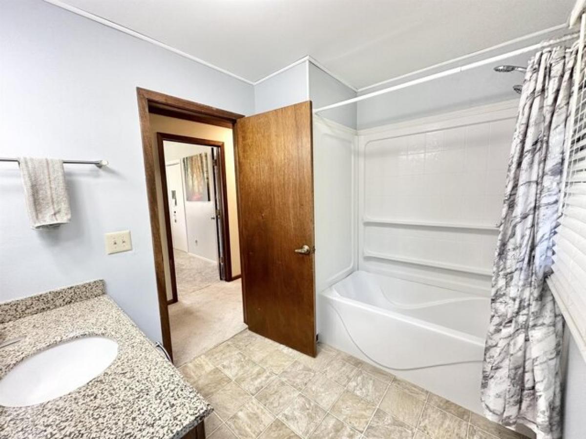 Picture of Home For Sale in Kearney, Nebraska, United States