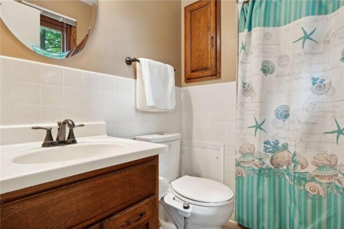 Picture of Home For Sale in Bloomington, Minnesota, United States