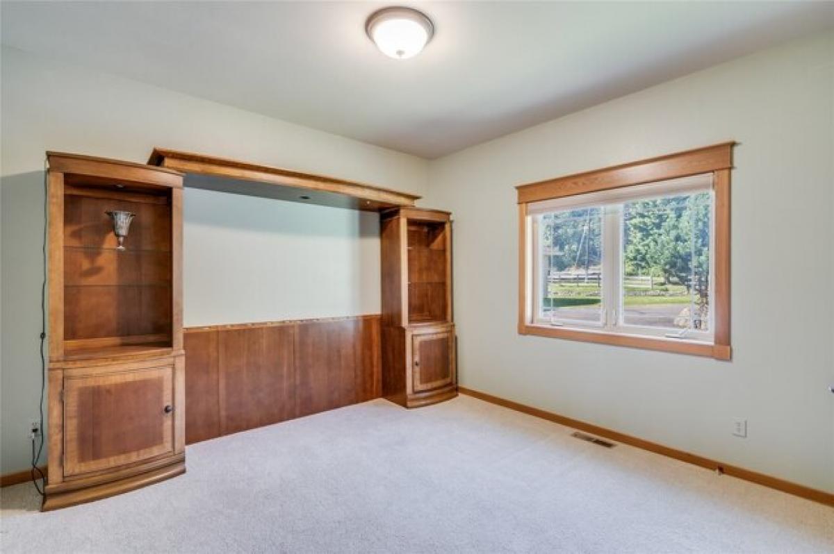 Picture of Home For Sale in Lakeside, Montana, United States