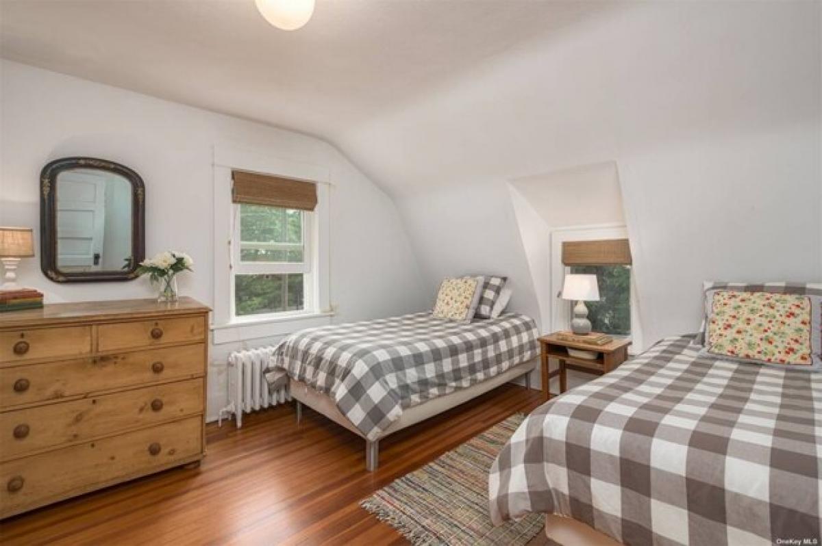 Picture of Home For Sale in Amagansett, New York, United States