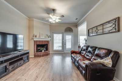 Home For Sale in Palmer, Texas