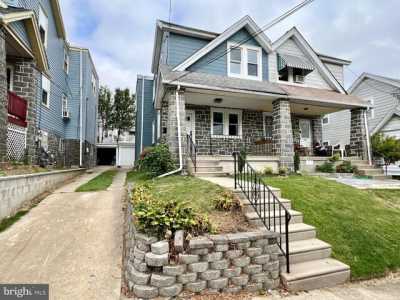 Home For Sale in Upper Darby, Pennsylvania