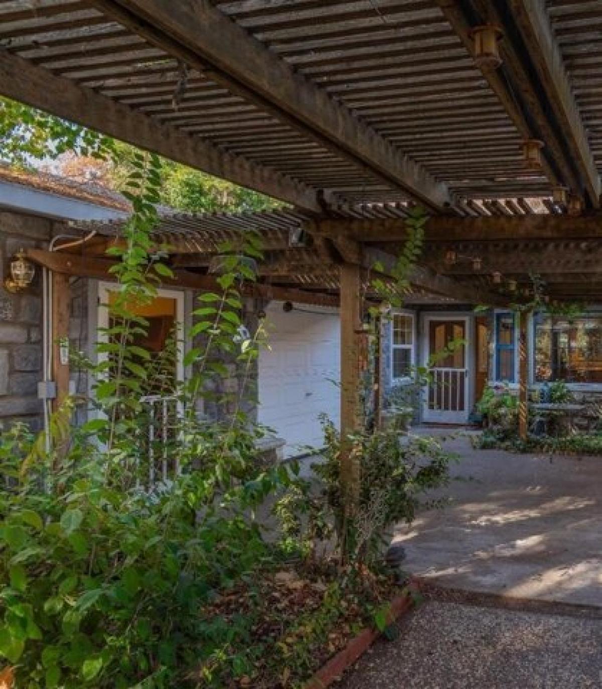 Picture of Home For Sale in Valley Springs, California, United States