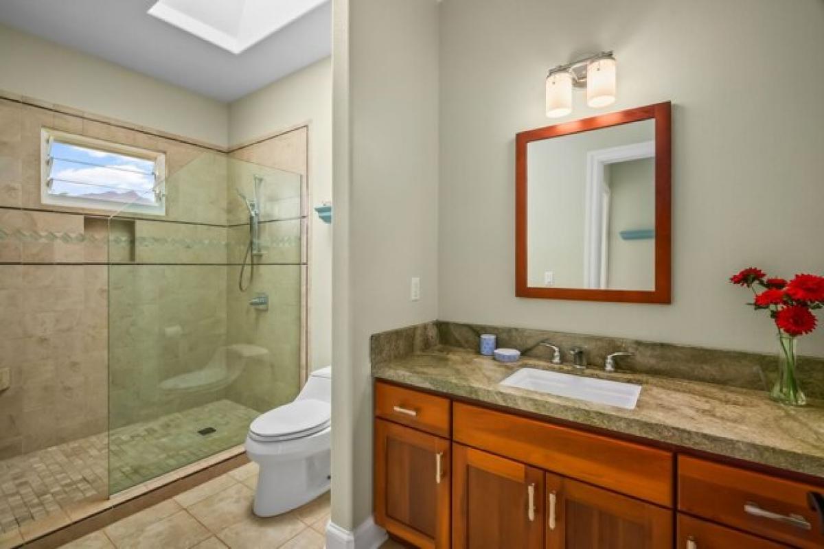 Picture of Home For Sale in Anahola, Hawaii, United States