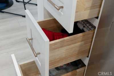 Home For Rent in Canyon Country, California