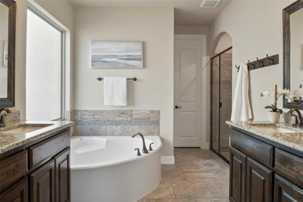 Picture of Home For Sale in Trophy Club, Texas, United States