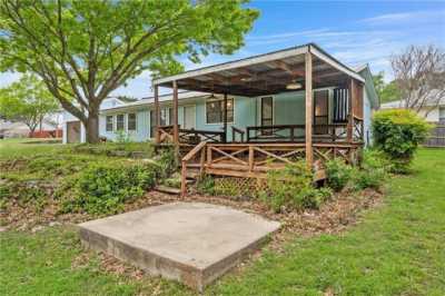 Home For Sale in Clifton, Texas