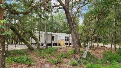Home For Sale in Interlachen, Florida