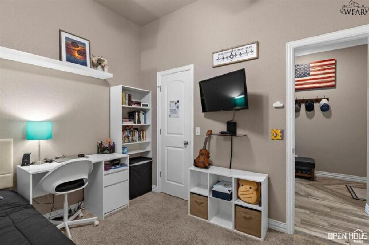 Picture of Home For Sale in Wichita Falls, Texas, United States