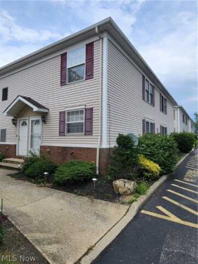 Home For Sale in Parma Heights, Ohio