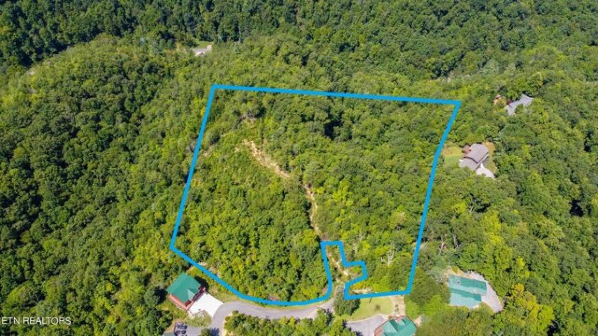 Picture of Residential Land For Sale in Gatlinburg, Tennessee, United States