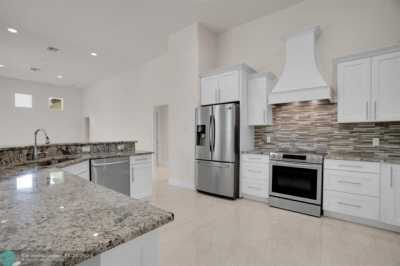 Home For Sale in Loxahatchee, Florida