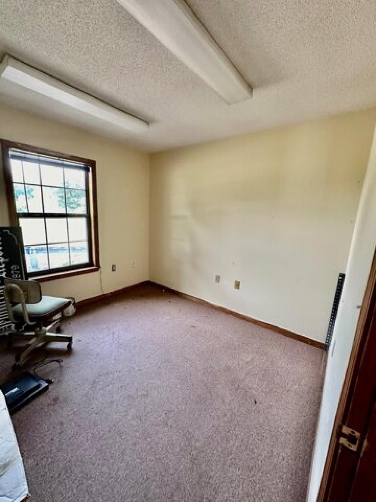 Picture of Home For Sale in Linden, Alabama, United States