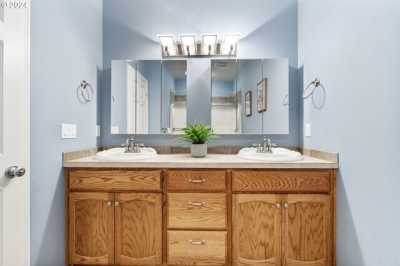 Home For Sale in Woodland, Washington