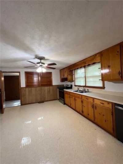 Home For Rent in Kennesaw, Georgia