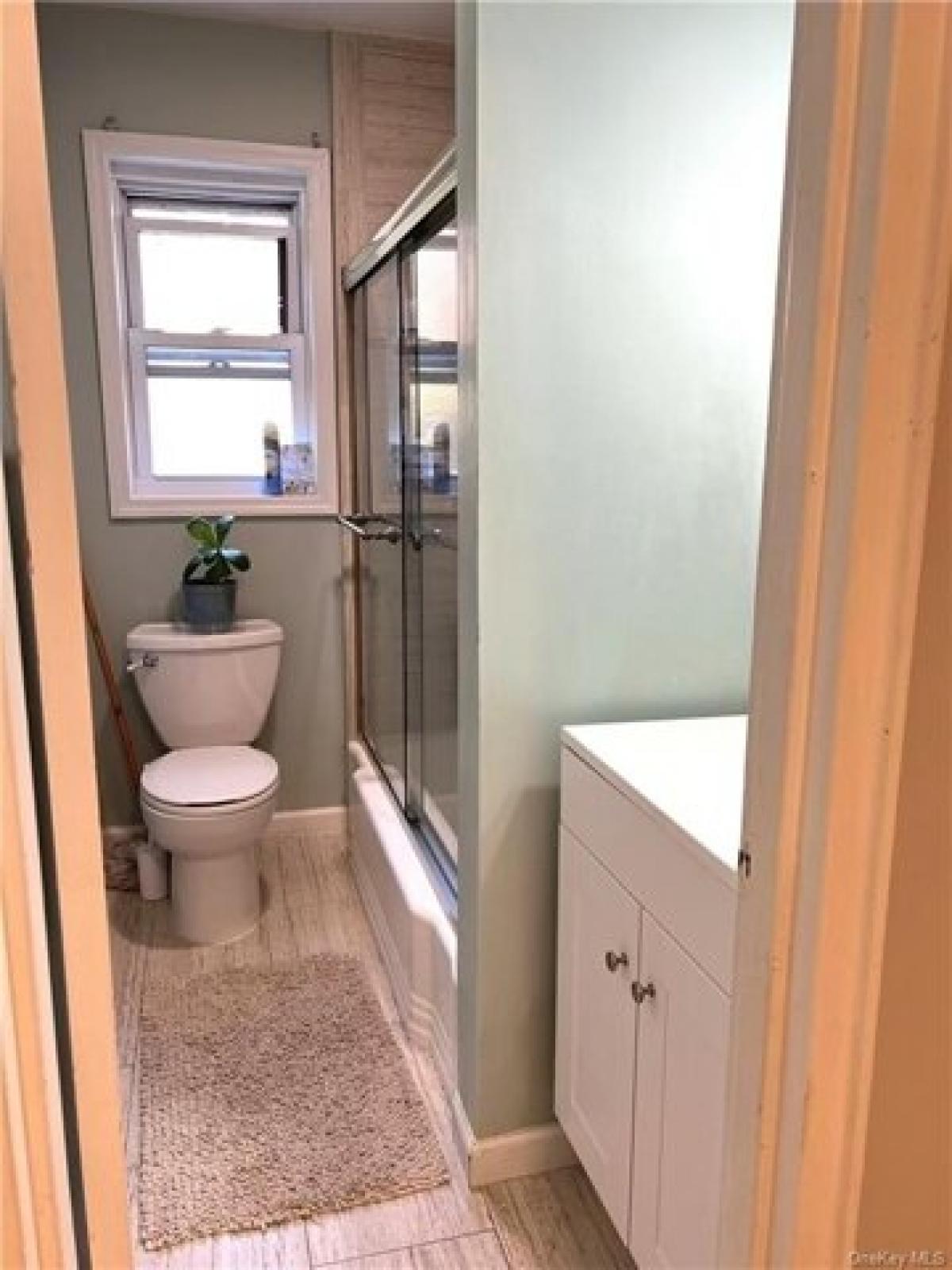 Picture of Home For Sale in Ossining, New York, United States