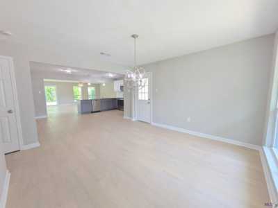 Home For Sale in Port Allen, Louisiana