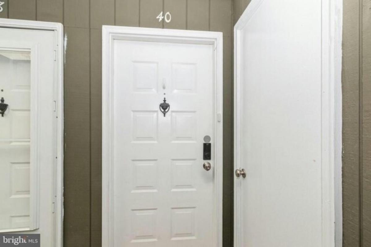 Picture of Home For Sale in Maple Shade, New Jersey, United States