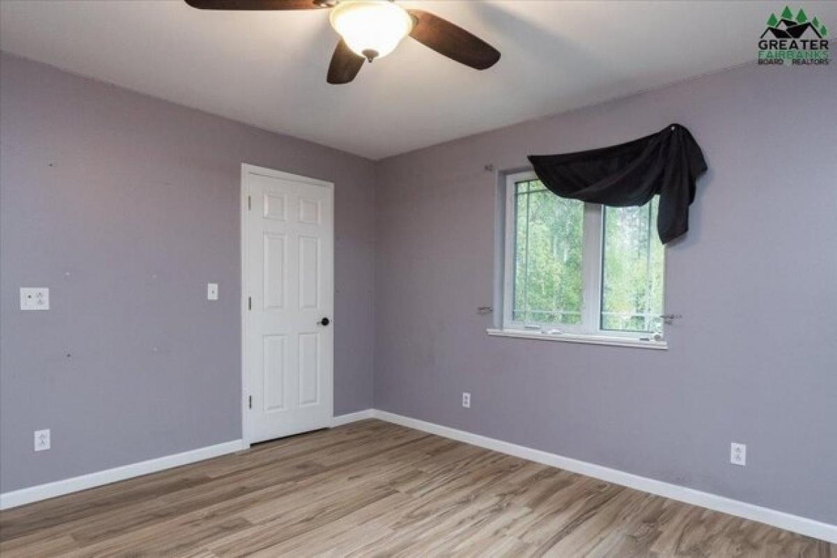 Picture of Home For Sale in North Pole, Alaska, United States