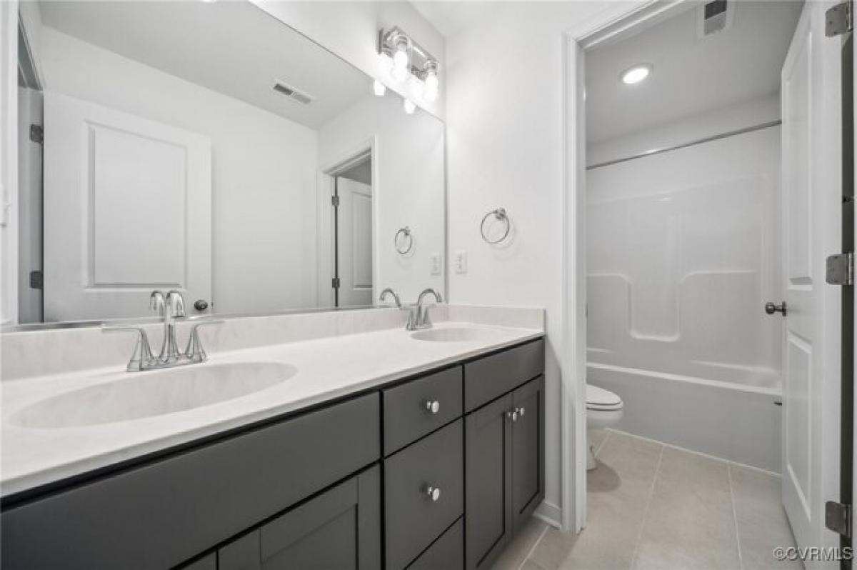 Picture of Home For Sale in Moseley, Virginia, United States