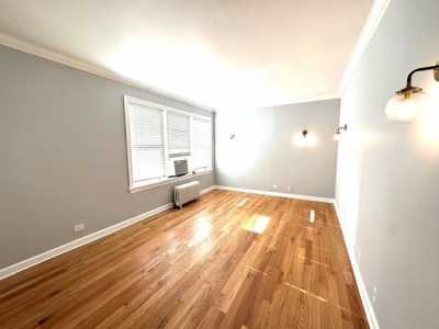 Home For Rent in Oak Park, Illinois