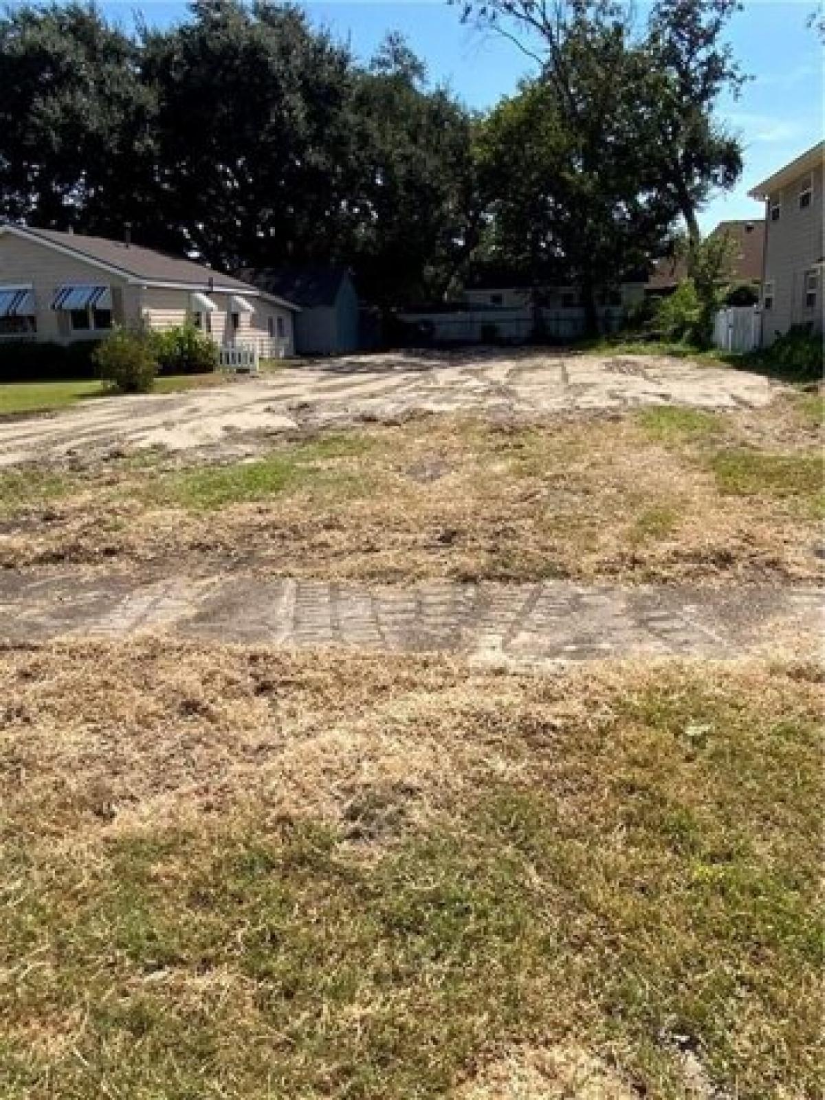 Picture of Residential Land For Sale in Metairie, Louisiana, United States