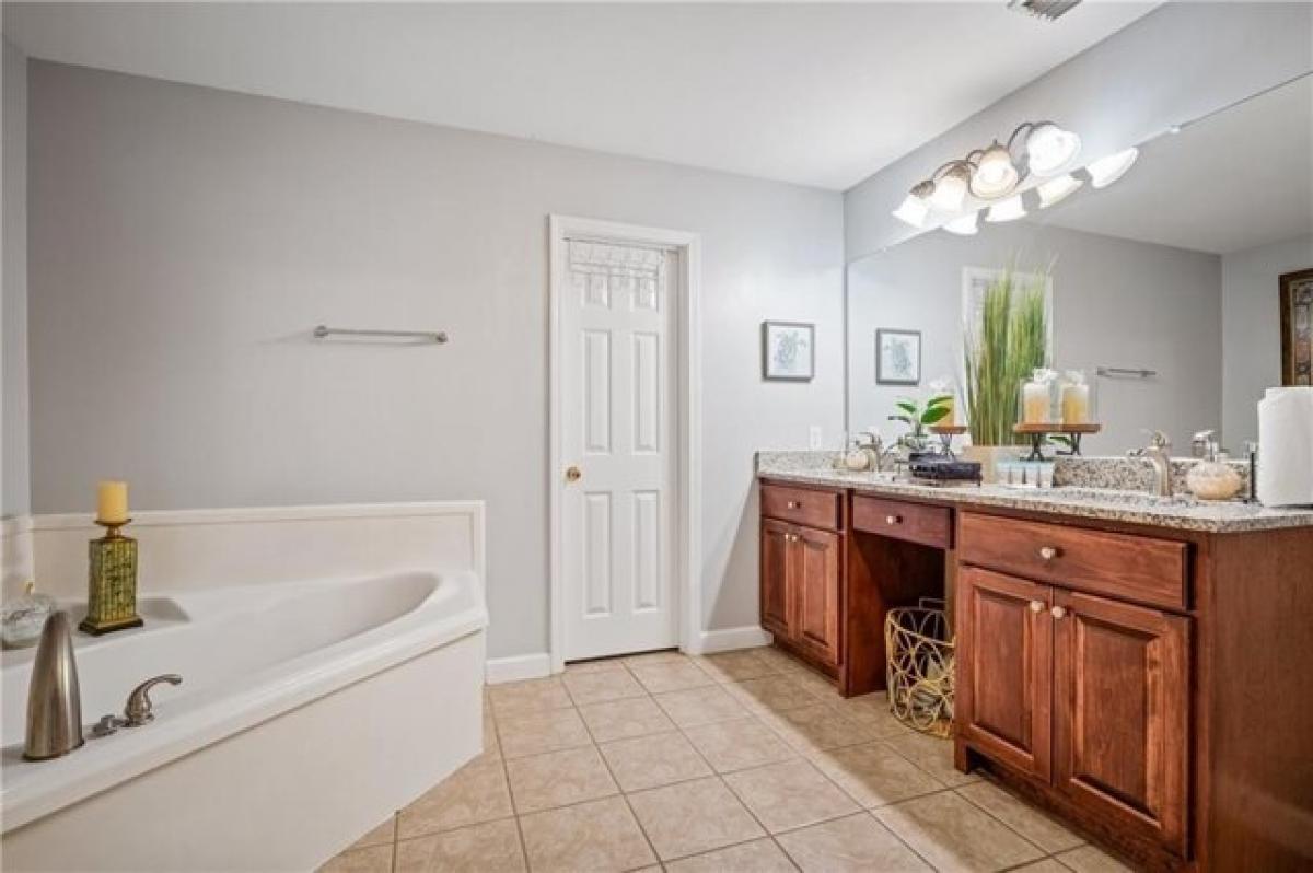 Picture of Home For Sale in Eight Mile, Alabama, United States