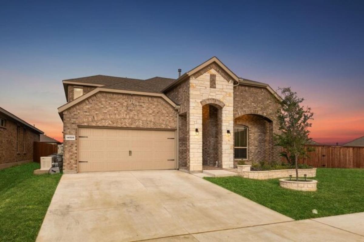Picture of Home For Sale in Haslet, Texas, United States