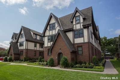 Apartment For Rent in 