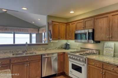 Home For Sale in Sandpoint, Idaho