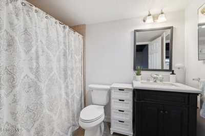 Home For Sale in Thousand Oaks, California