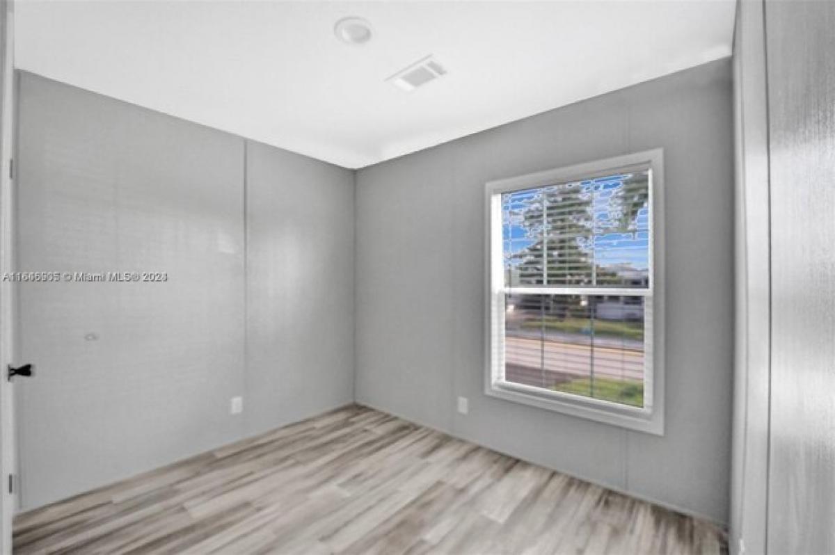 Picture of Home For Sale in Dania Beach, Florida, United States