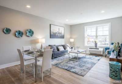 Apartment For Rent in 