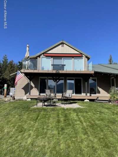 Home For Sale in Priest Lake, Idaho