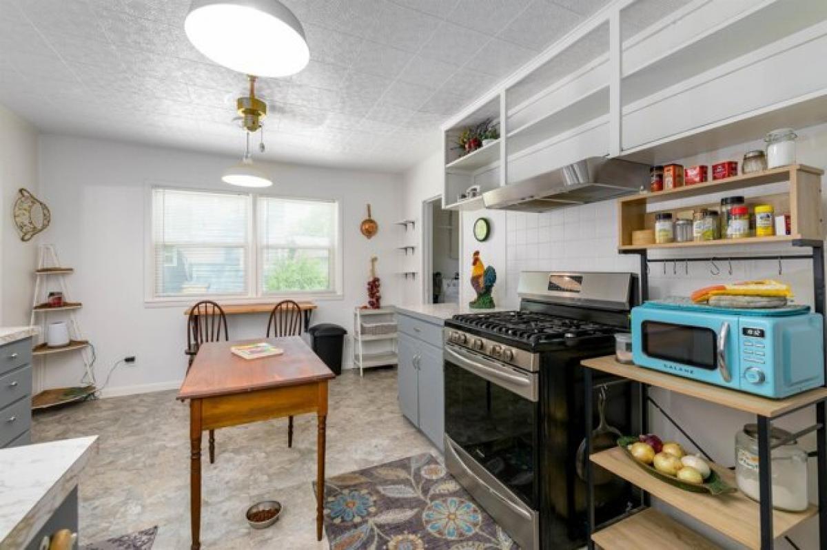 Picture of Home For Sale in Belle Plaine, Kansas, United States