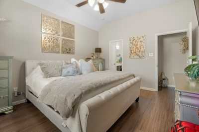 Home For Sale in Bacliff, Texas