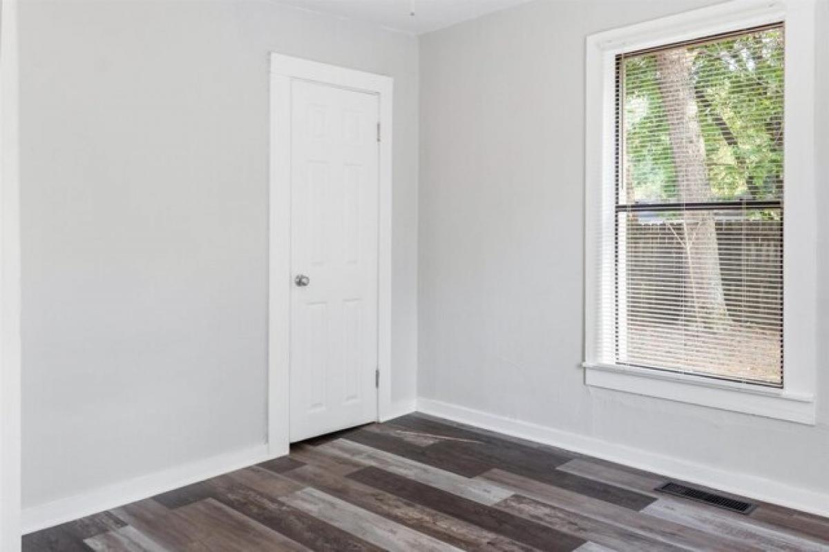 Picture of Home For Sale in Malvern, Arkansas, United States