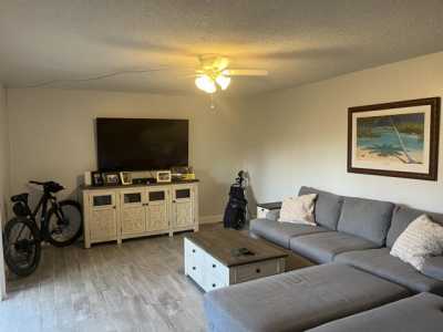 Home For Rent in Palm Springs, Florida