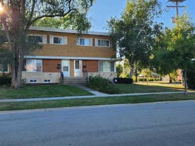 Home For Rent in Mount Prospect, Illinois