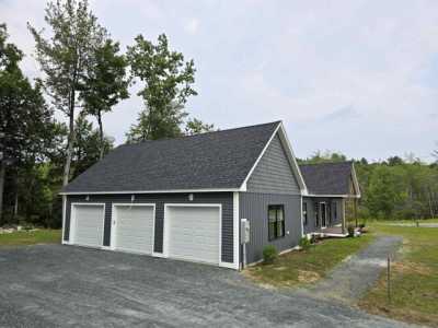 Home For Sale in Sunapee, New Hampshire