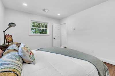 Home For Sale in Middletown, New Jersey